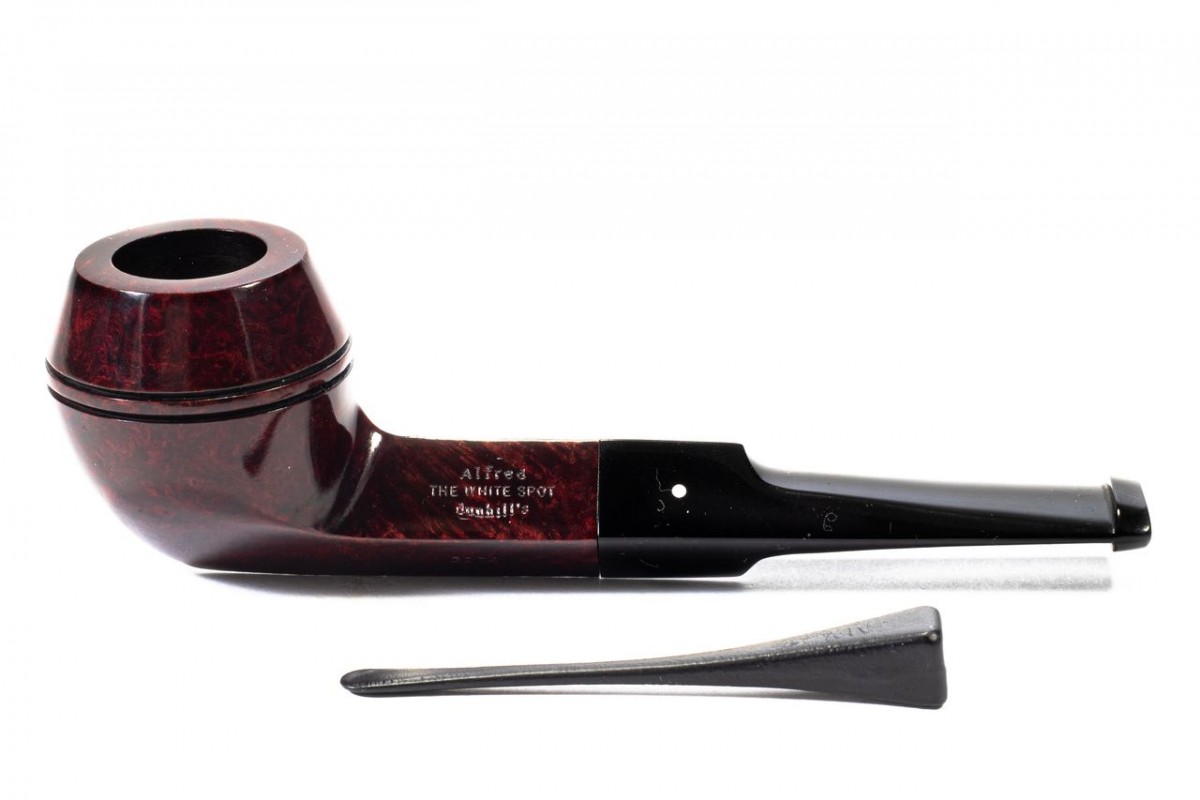 Dunhill Pipe Bruyere 3204 Bulldog 2021