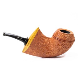 Briar Pipe Gigliucci Rusticated Bulldog