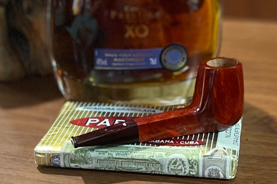 How to store pipe tobacco