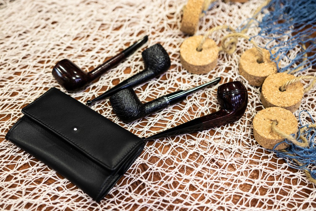 The Seasons of the Tobacco Pipe