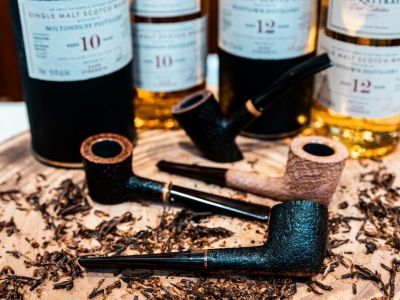 What wood is used for Tobacco pipes?